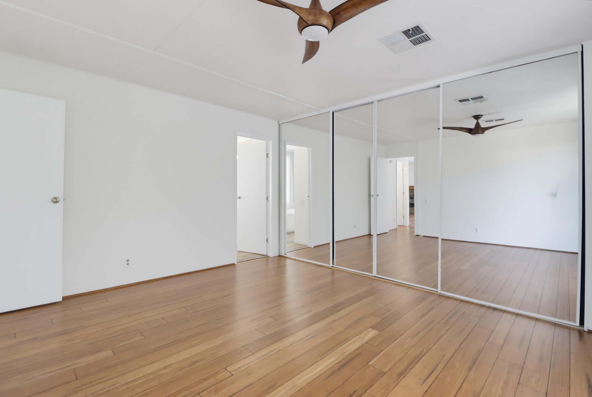 Virtual tour photo 33 of 49 for 15420 Olde Hwy 80 Spc 246