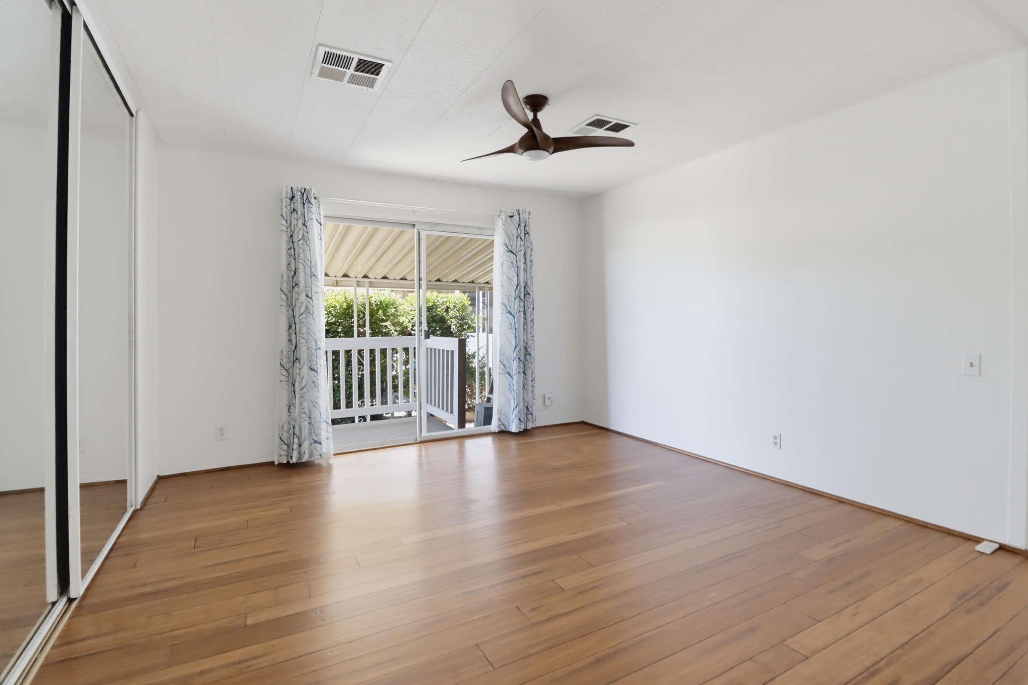 Virtual tour photo 35 of 49 for 15420 Olde Hwy 80 Spc 246