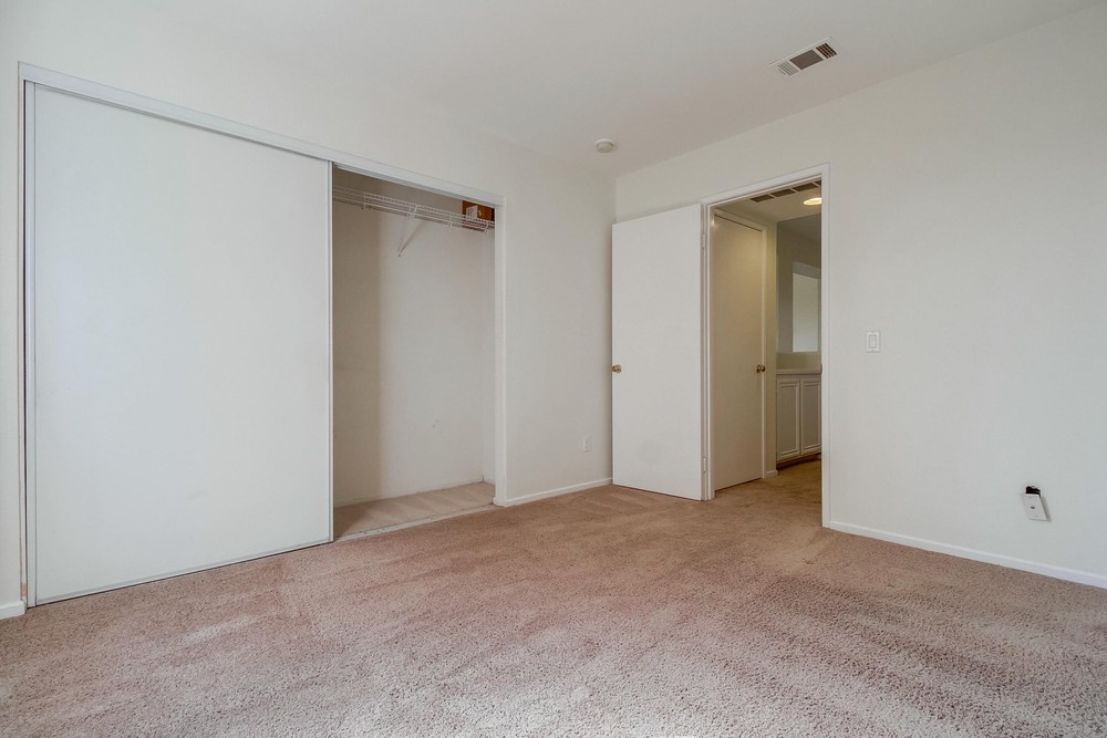 Virtual tour photo 53 of 76 for 1544 Remington Hills Dr