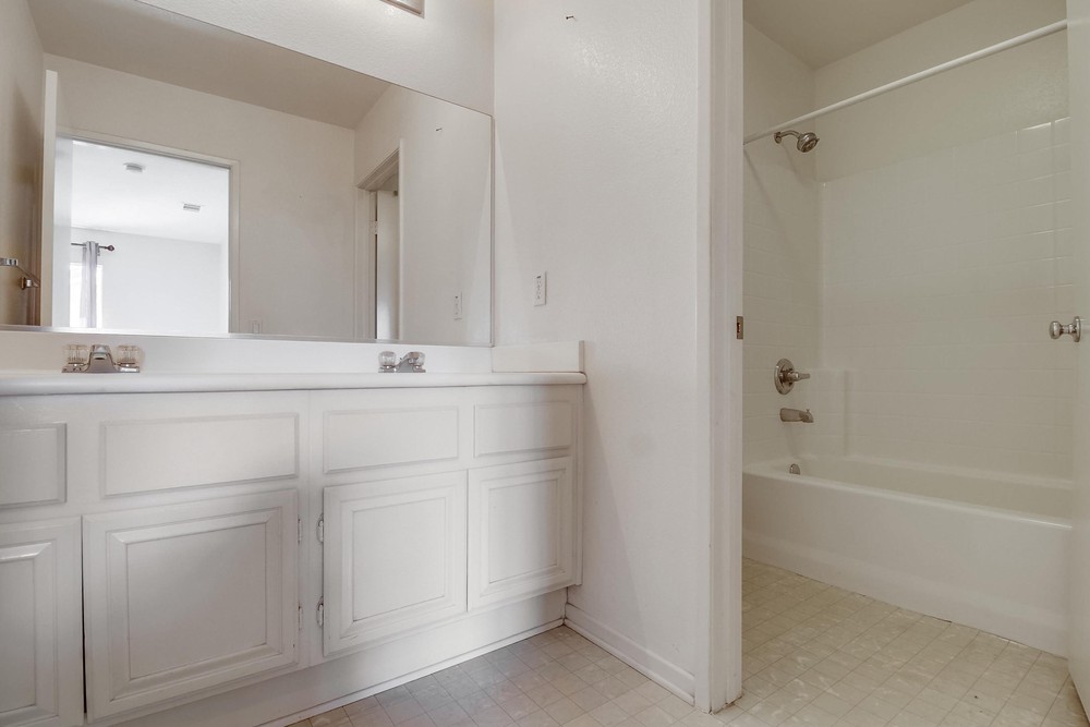 Virtual tour photo 62 of 76 for 1544 Remington Hills Dr