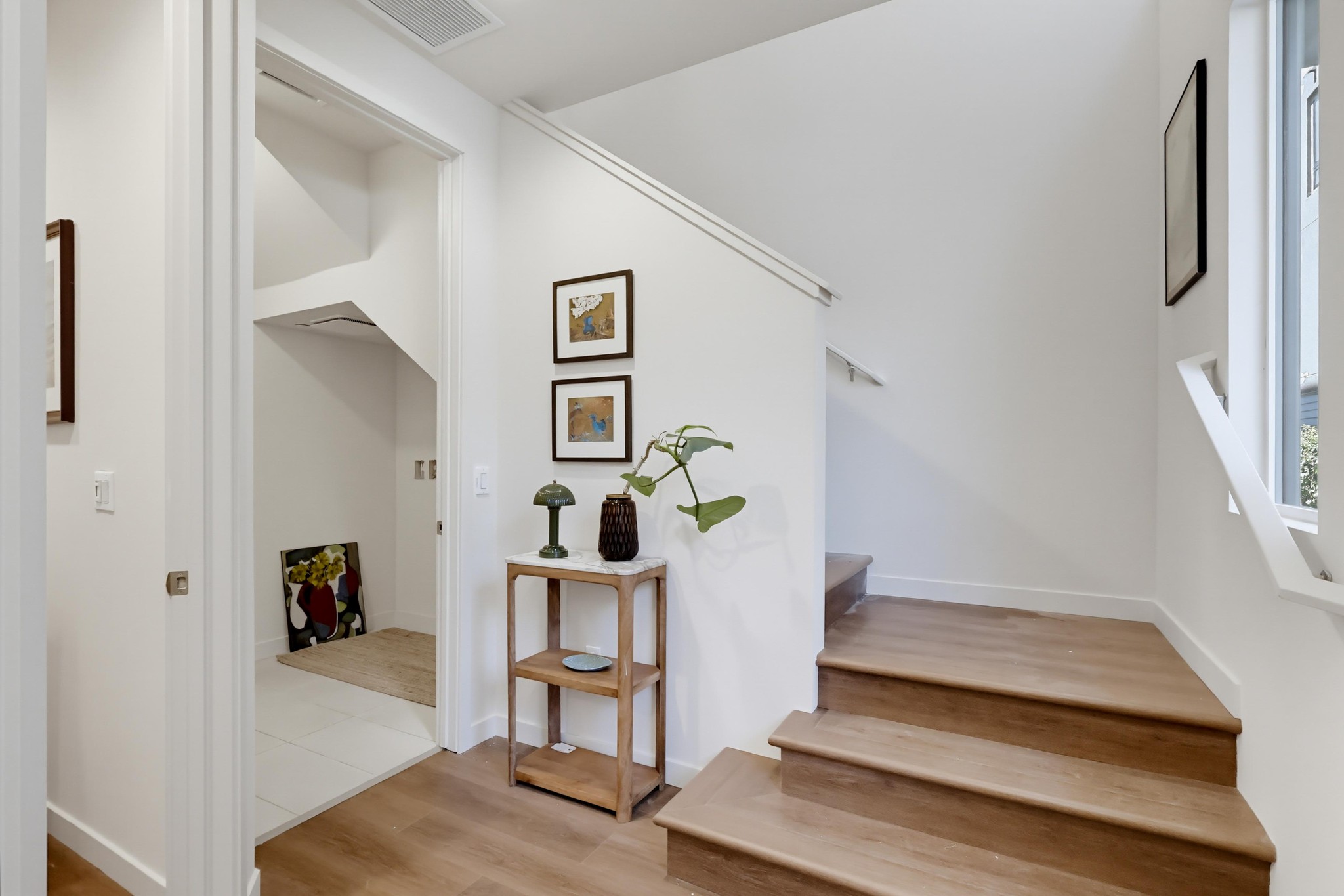 Virtual tour photo 6 of 78 for 1546 Chia Wy