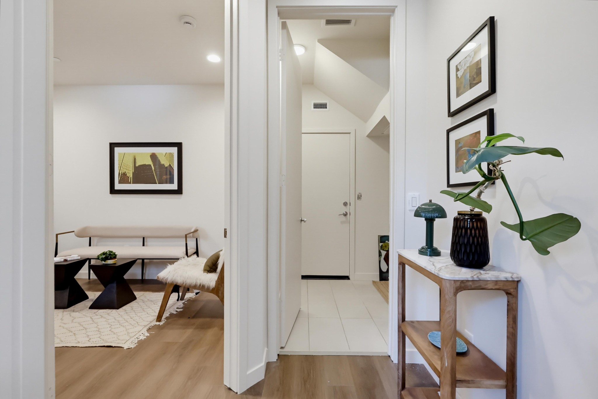 Virtual tour photo 7 of 78 for 1546 Chia Wy
