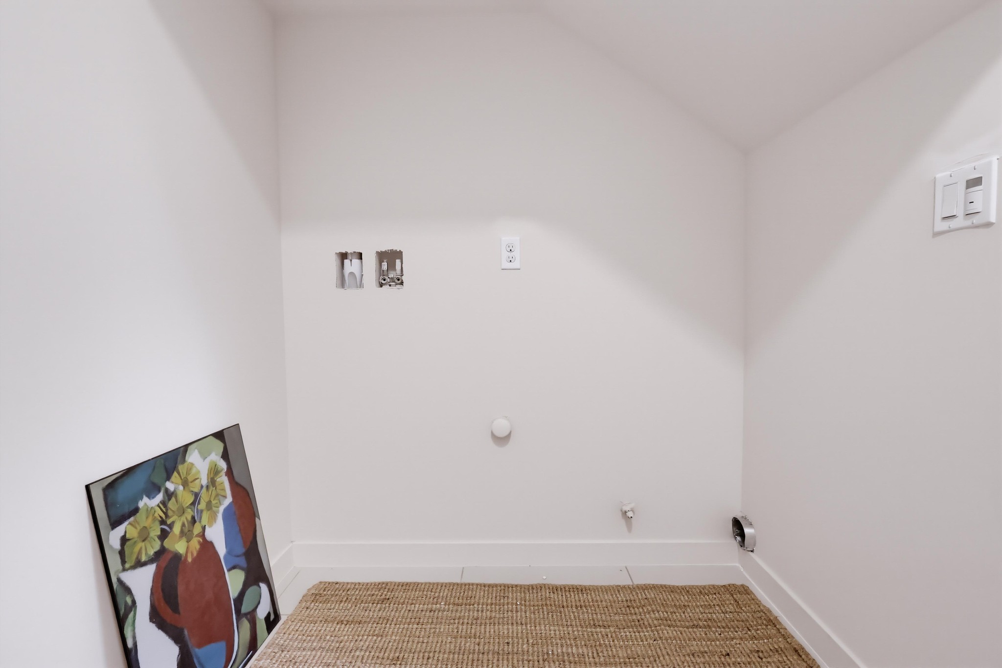 Virtual tour photo 31 of 78 for 1546 Chia Wy