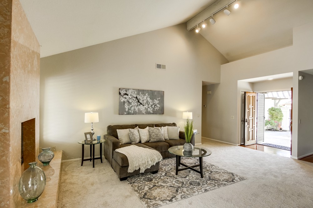 Virtual tour photo 8 of 27 for 15465 Caldas De Reyes