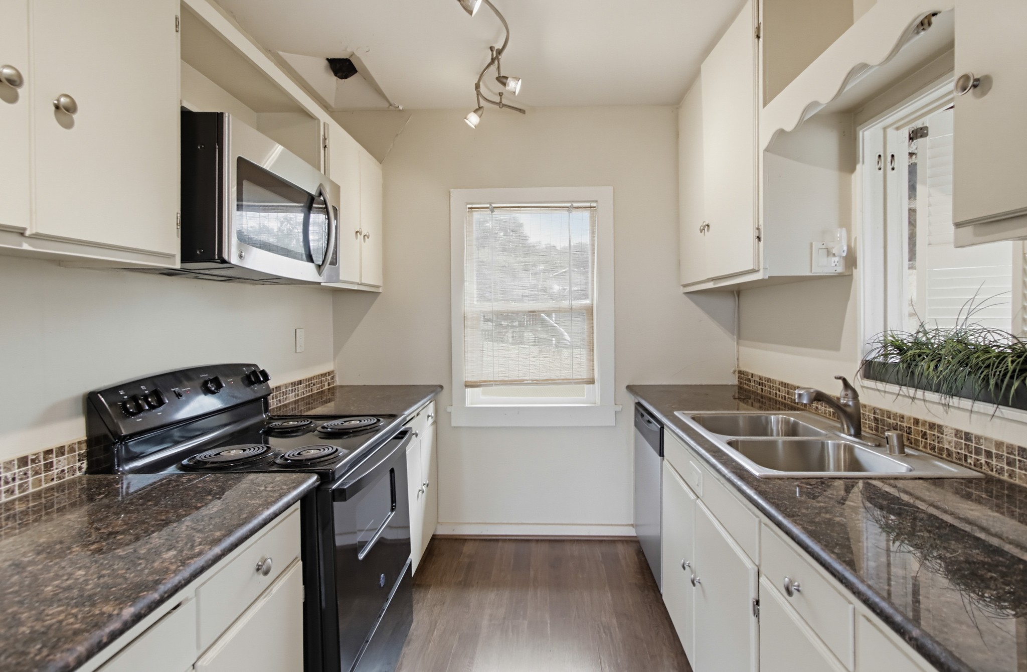 Virtual tour photo 58 of 116 for 1549 Marshall Rd