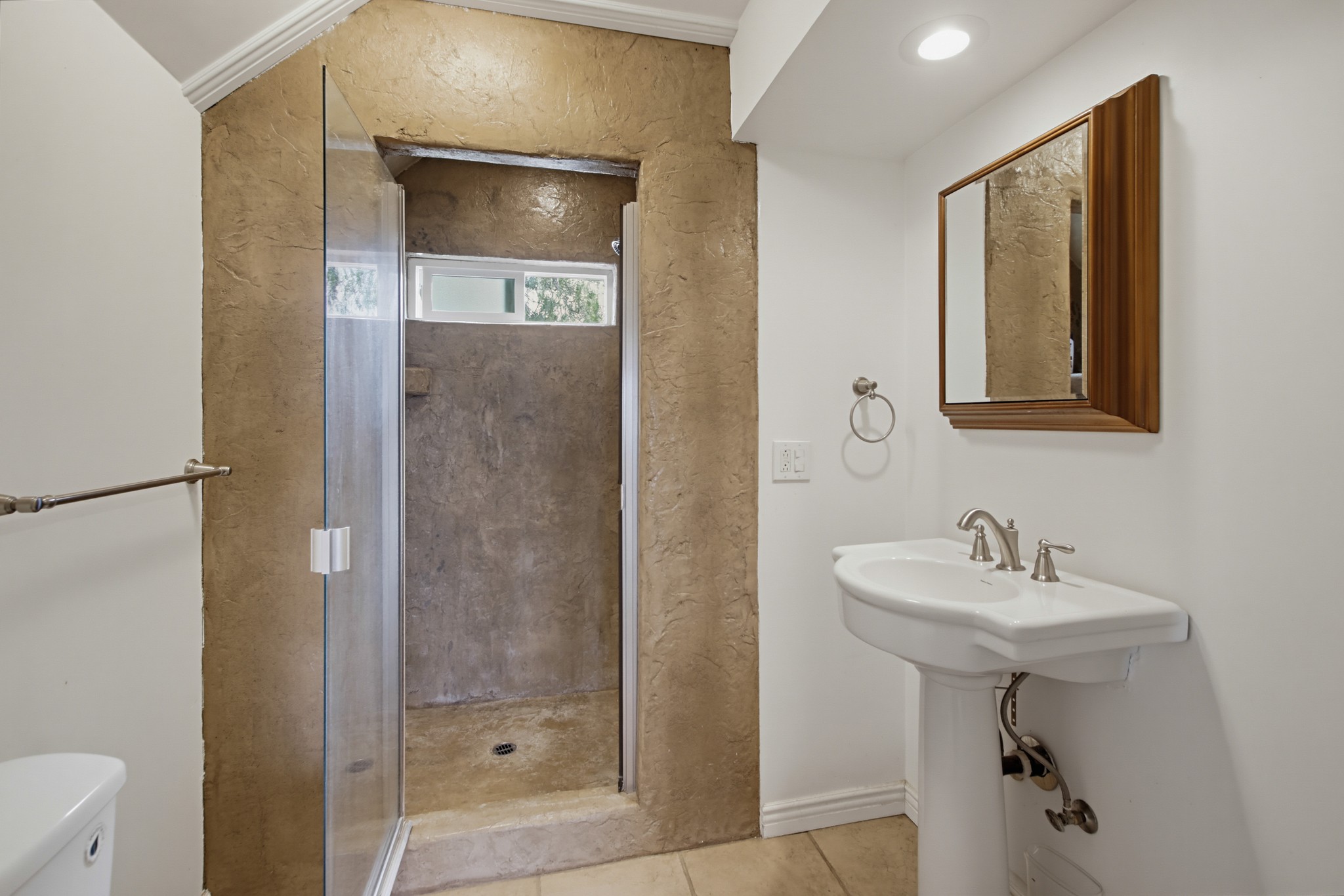 Virtual tour photo 67 of 116 for 1549 Marshall Rd