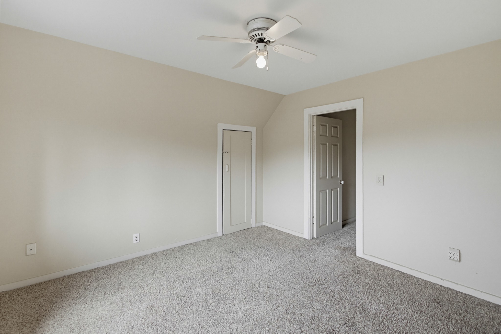 Virtual tour photo 81 of 116 for 1549 Marshall Rd