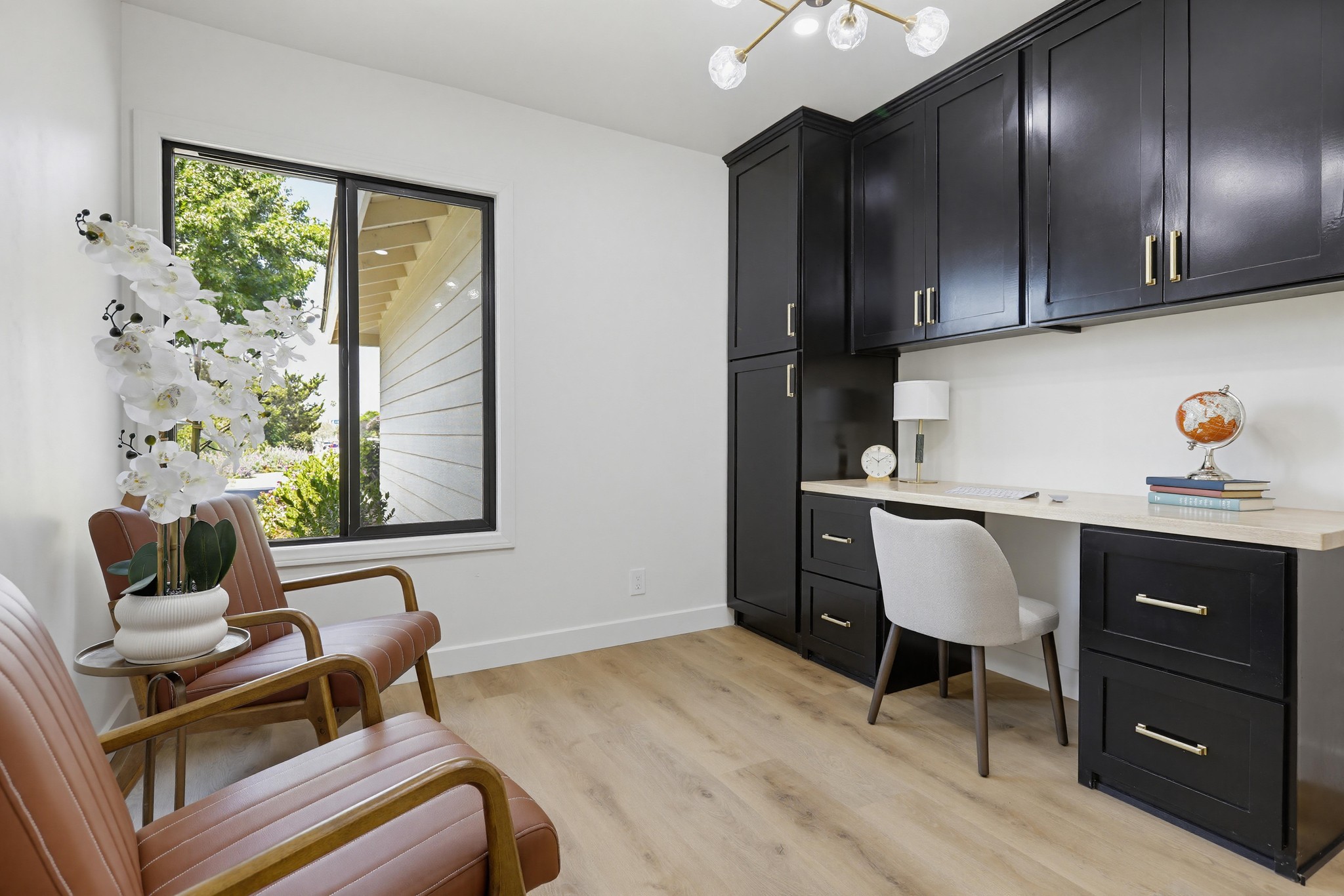 Virtual tour photo 21 of 73 for 155 S Lincoln St