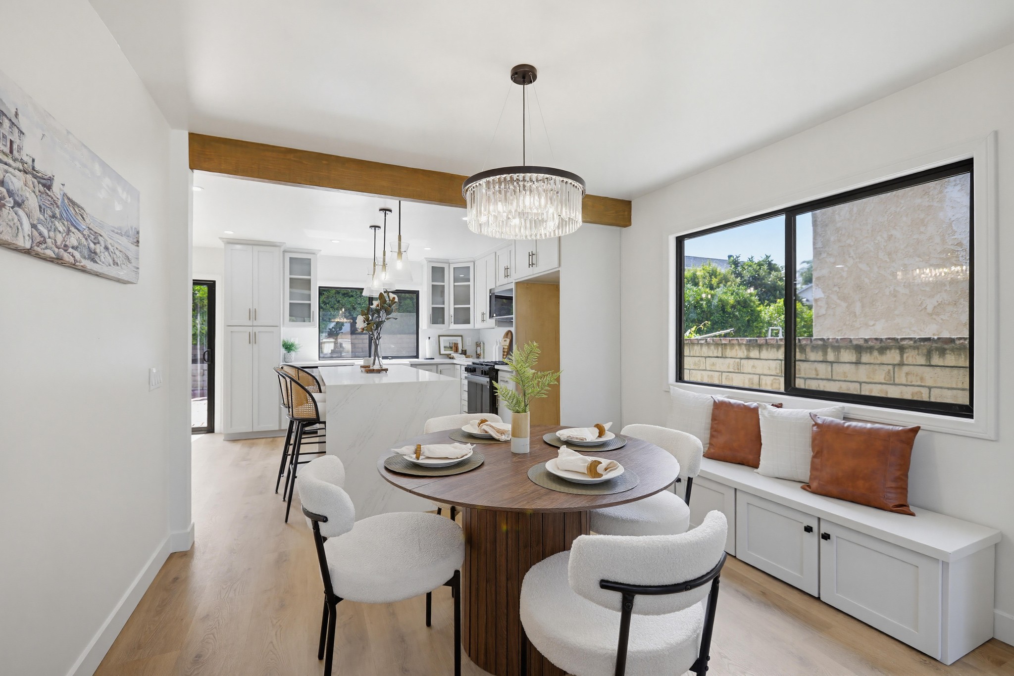 Virtual tour photo 25 of 73 for 155 S Lincoln St
