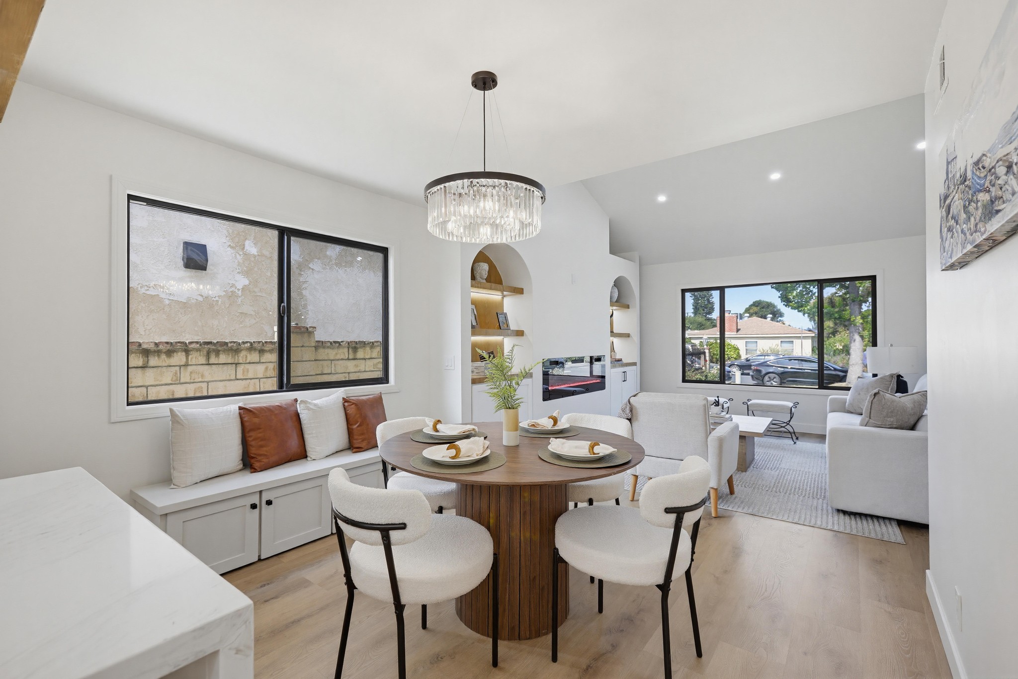 Virtual tour photo 27 of 73 for 155 S Lincoln St