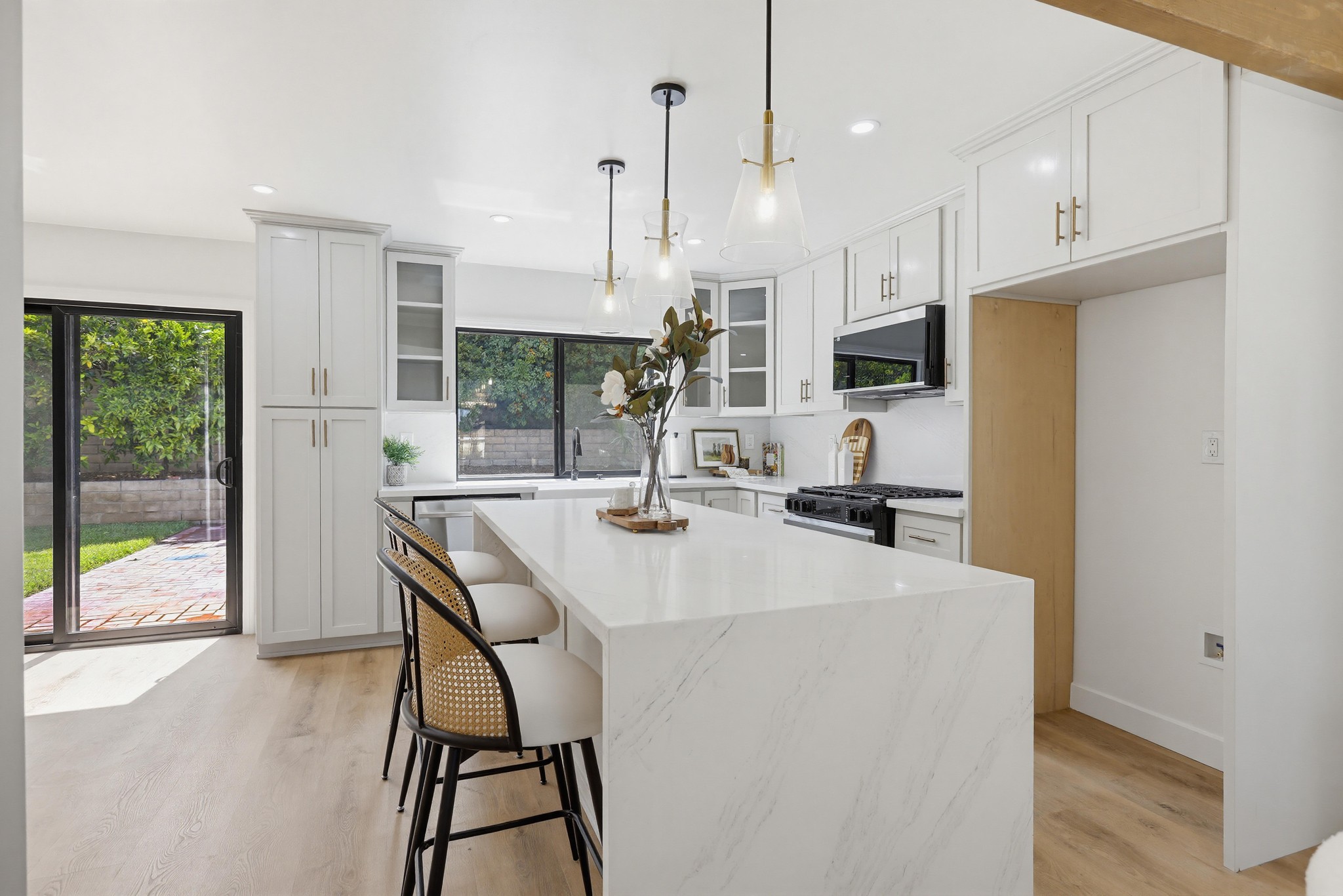 Virtual tour photo 29 of 73 for 155 S Lincoln St