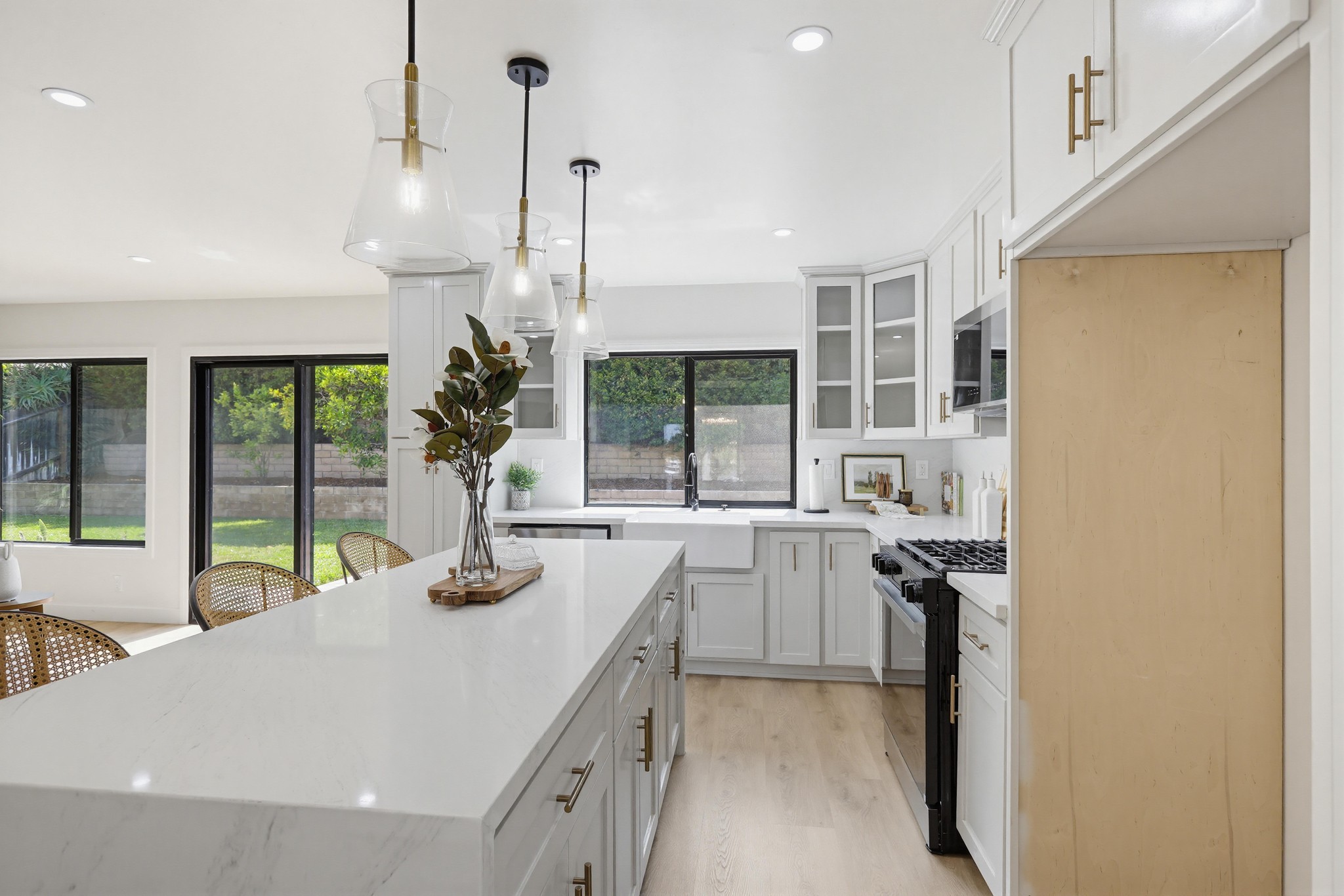 Virtual tour photo 31 of 73 for 155 S Lincoln St