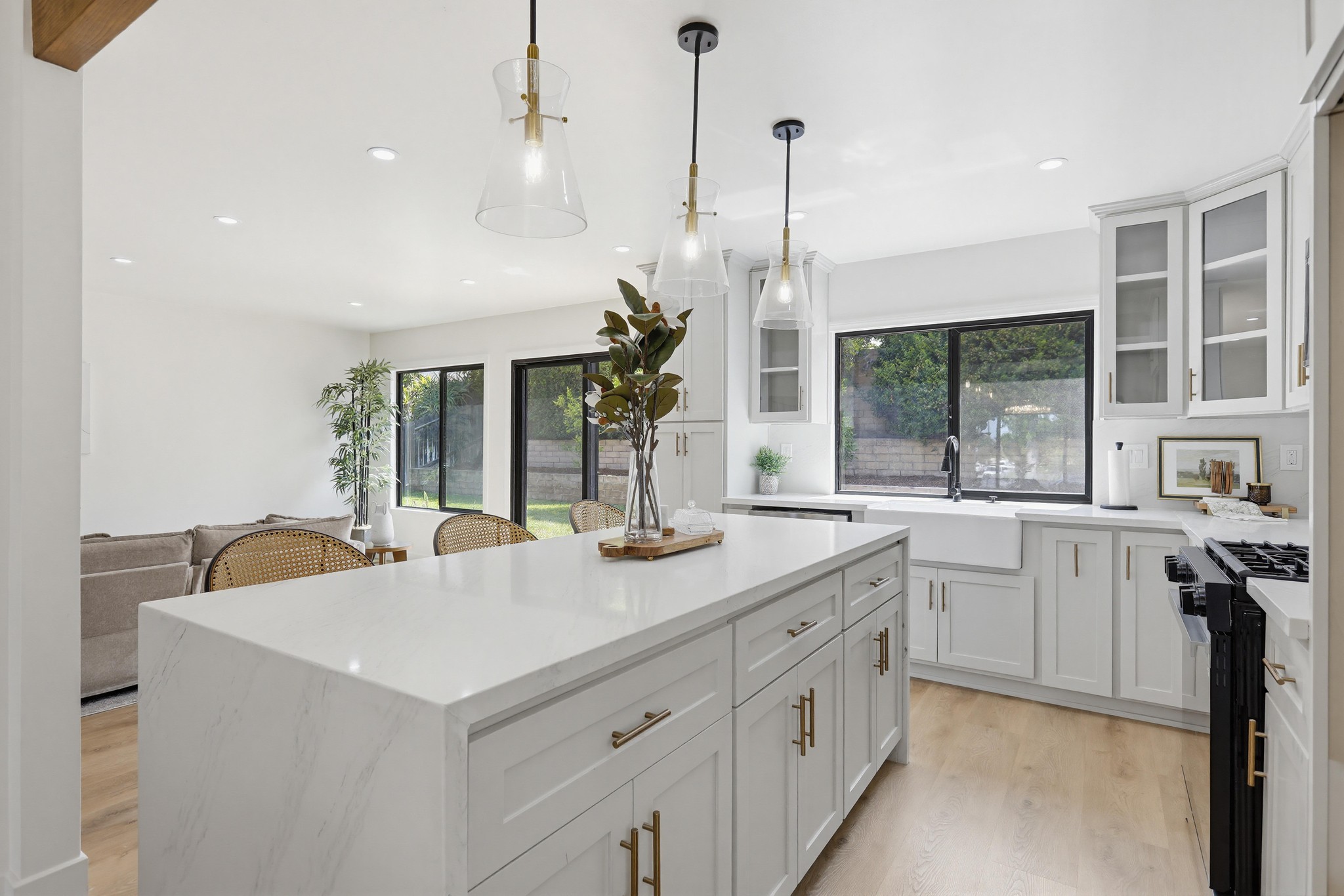 Virtual tour photo 32 of 73 for 155 S Lincoln St