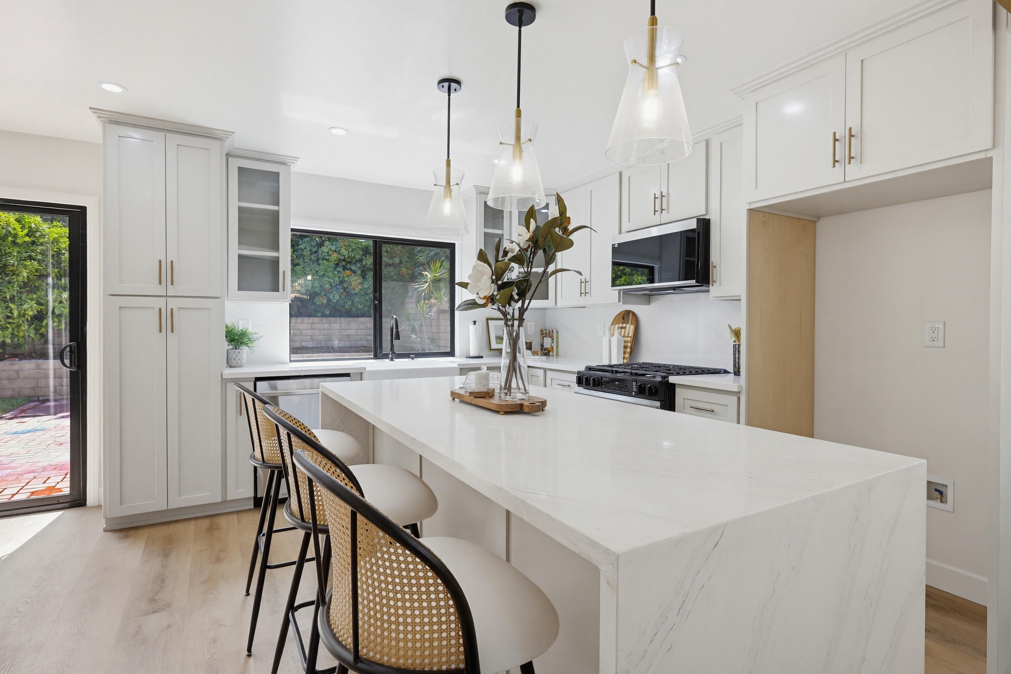 Virtual tour photo 37 of 73 for 155 S Lincoln St
