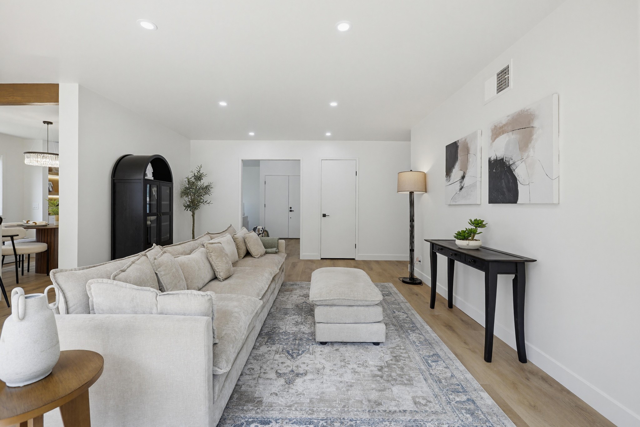 Virtual tour photo 41 of 73 for 155 S Lincoln St