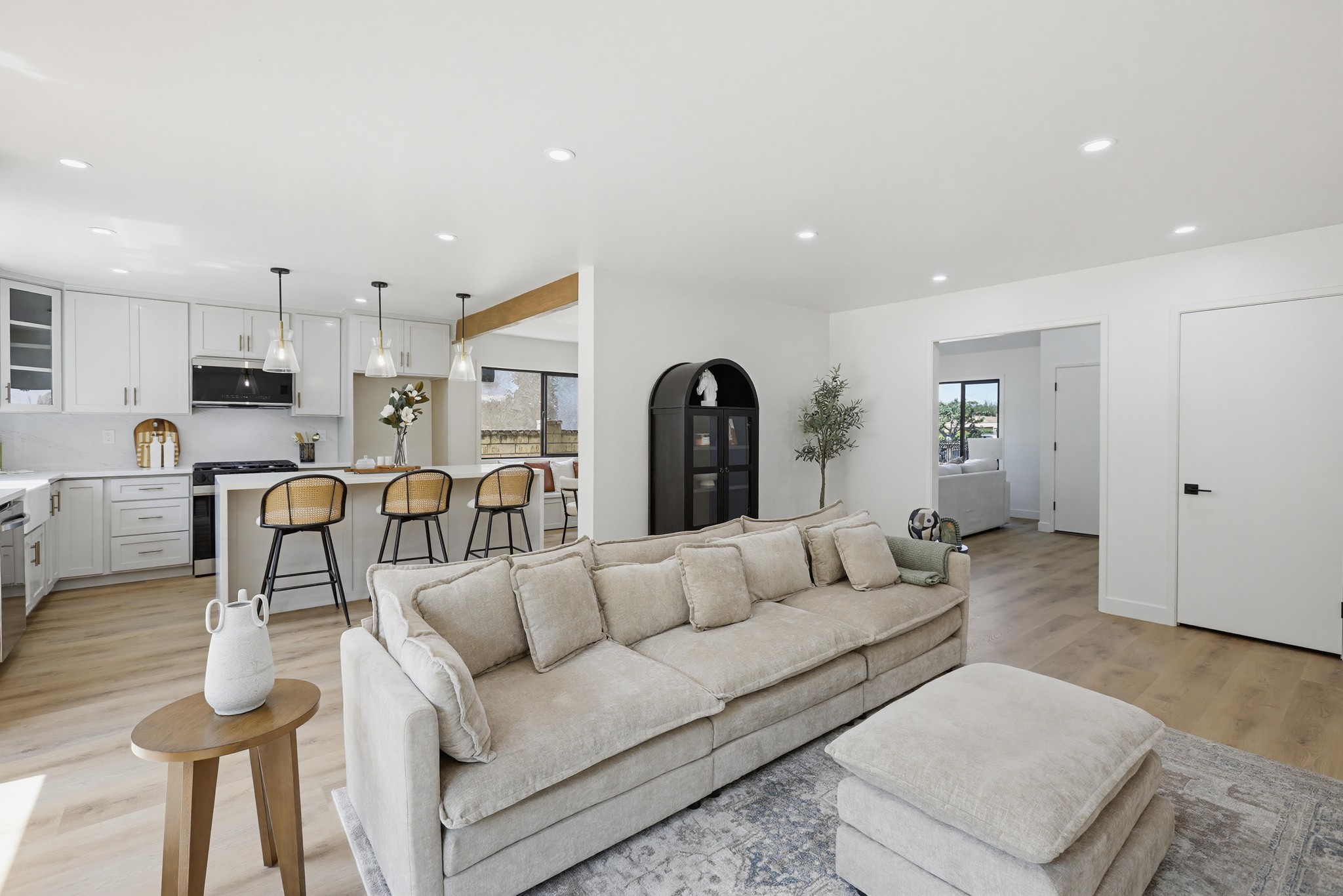 Virtual tour photo 43 of 73 for 155 S Lincoln St