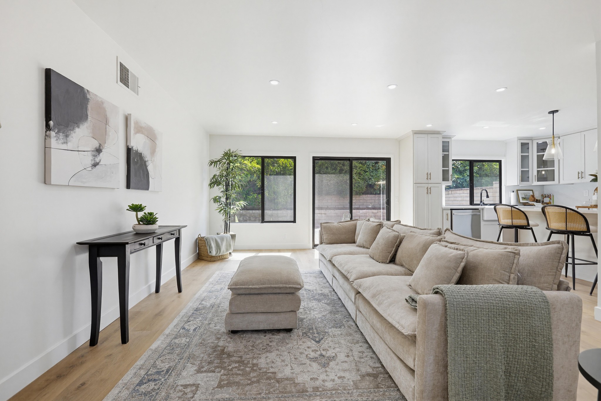 Virtual tour photo 44 of 73 for 155 S Lincoln St