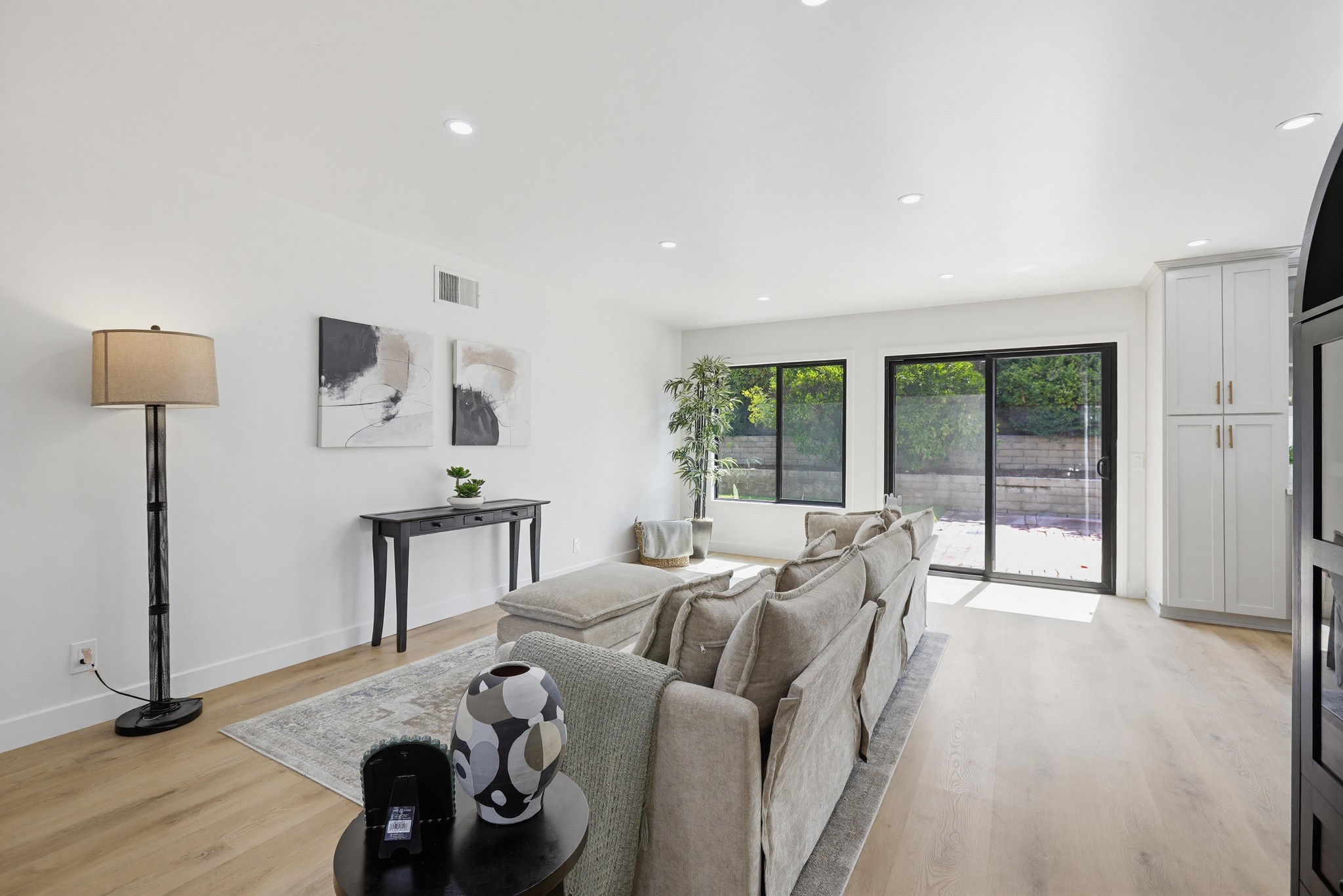 Virtual tour photo 45 of 73 for 155 S Lincoln St