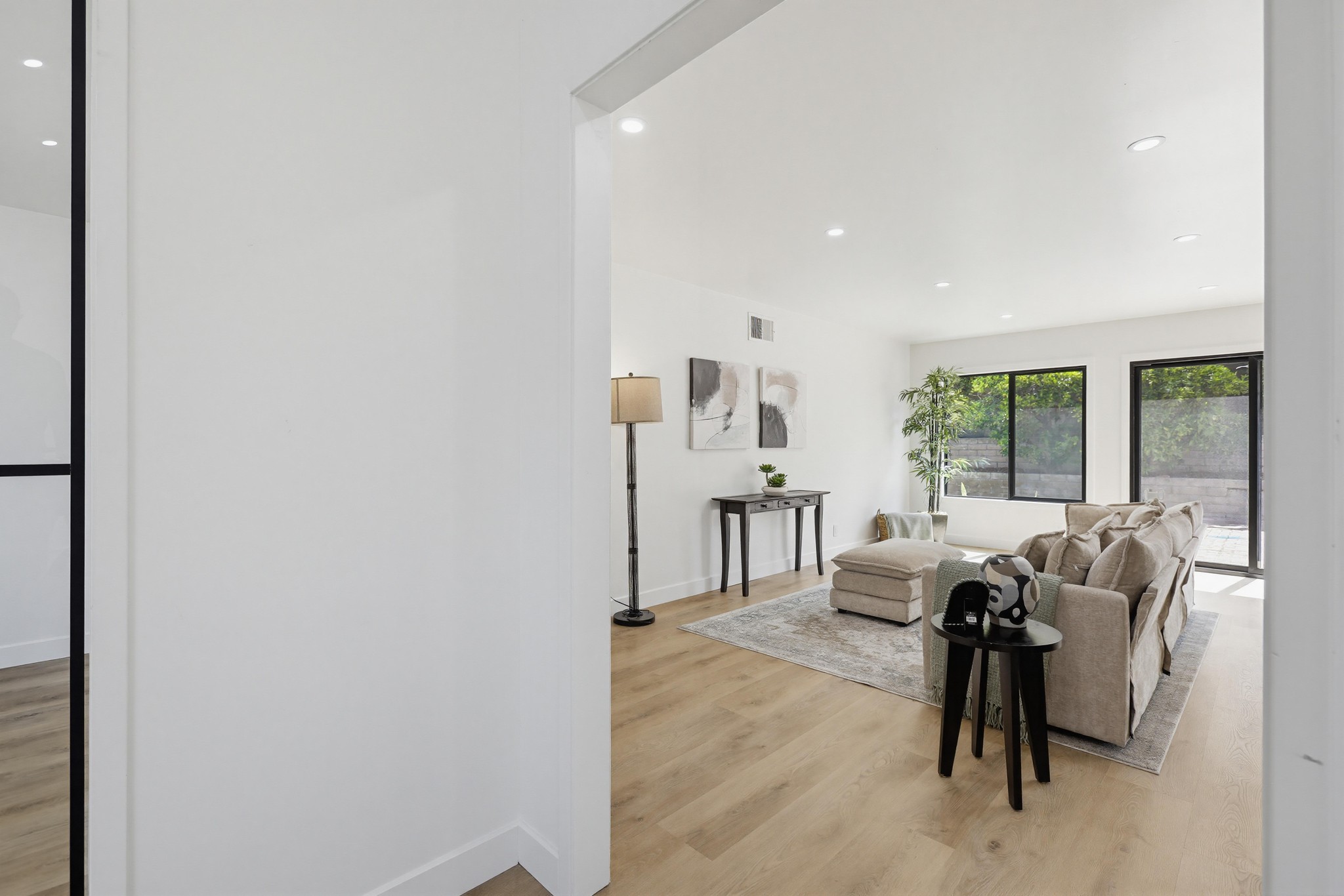 Virtual tour photo 48 of 73 for 155 S Lincoln St