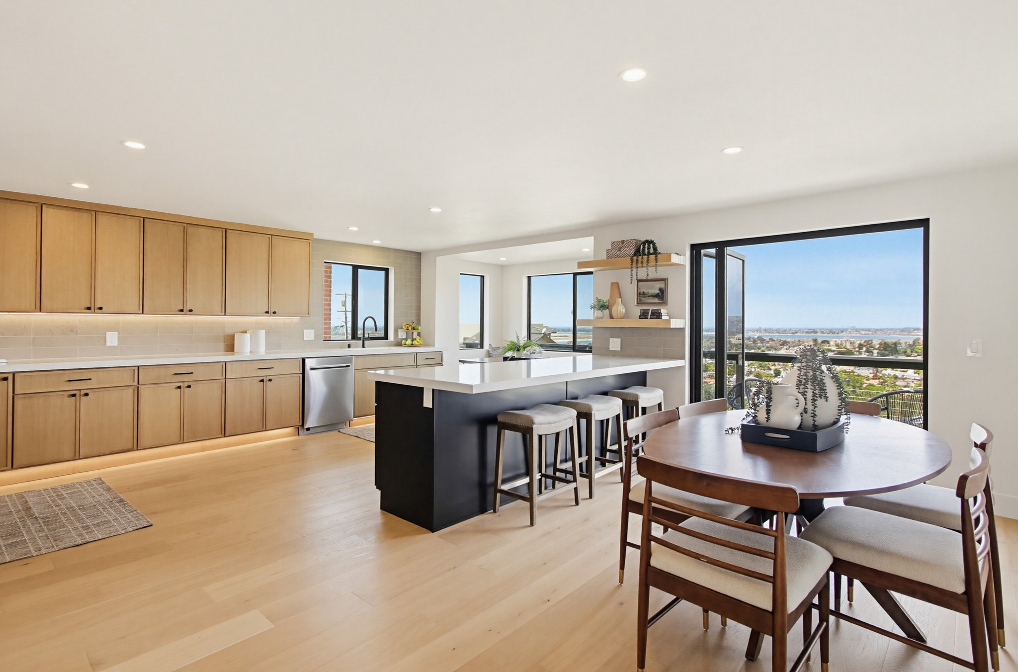 Virtual tour photo 18 of 164 for 1550 Everview Rd
