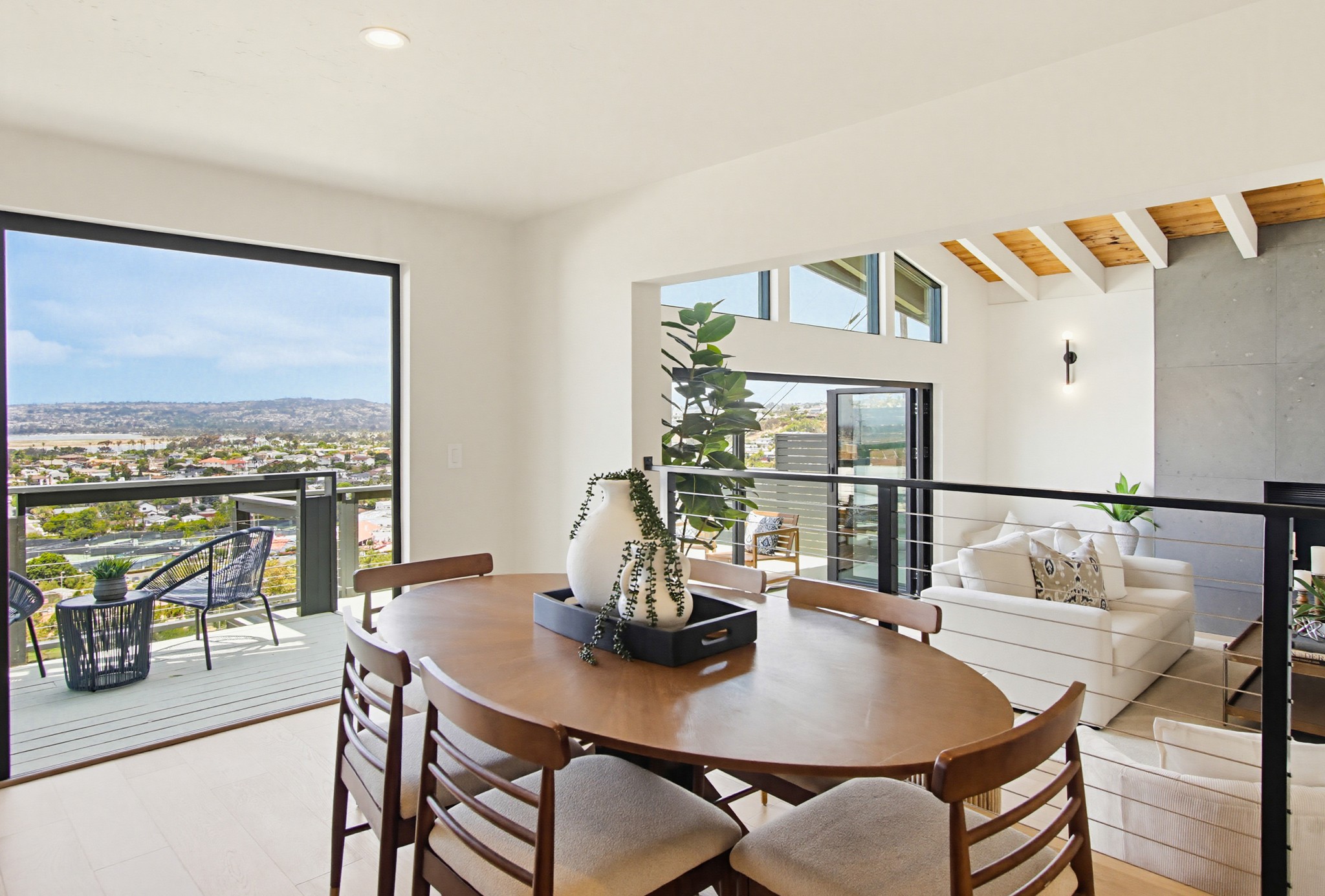 Virtual tour photo 22 of 164 for 1550 Everview Rd