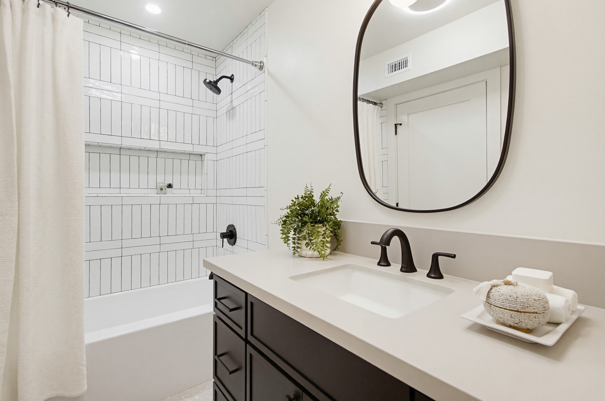 Virtual tour photo 75 of 164 for 1550 Everview Rd