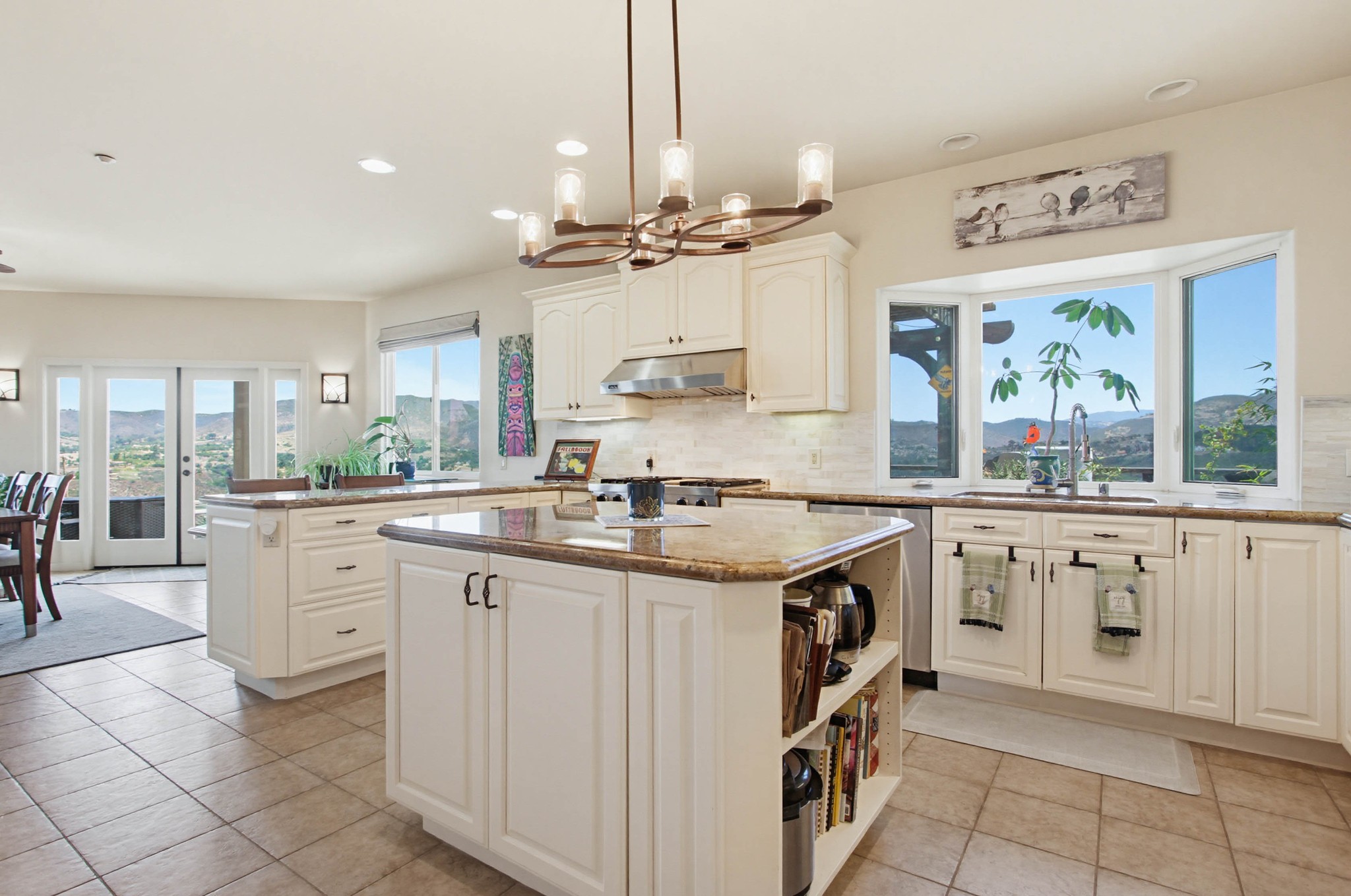 Virtual tour photo 25 of 73 for 1550 Knoll Park Ln