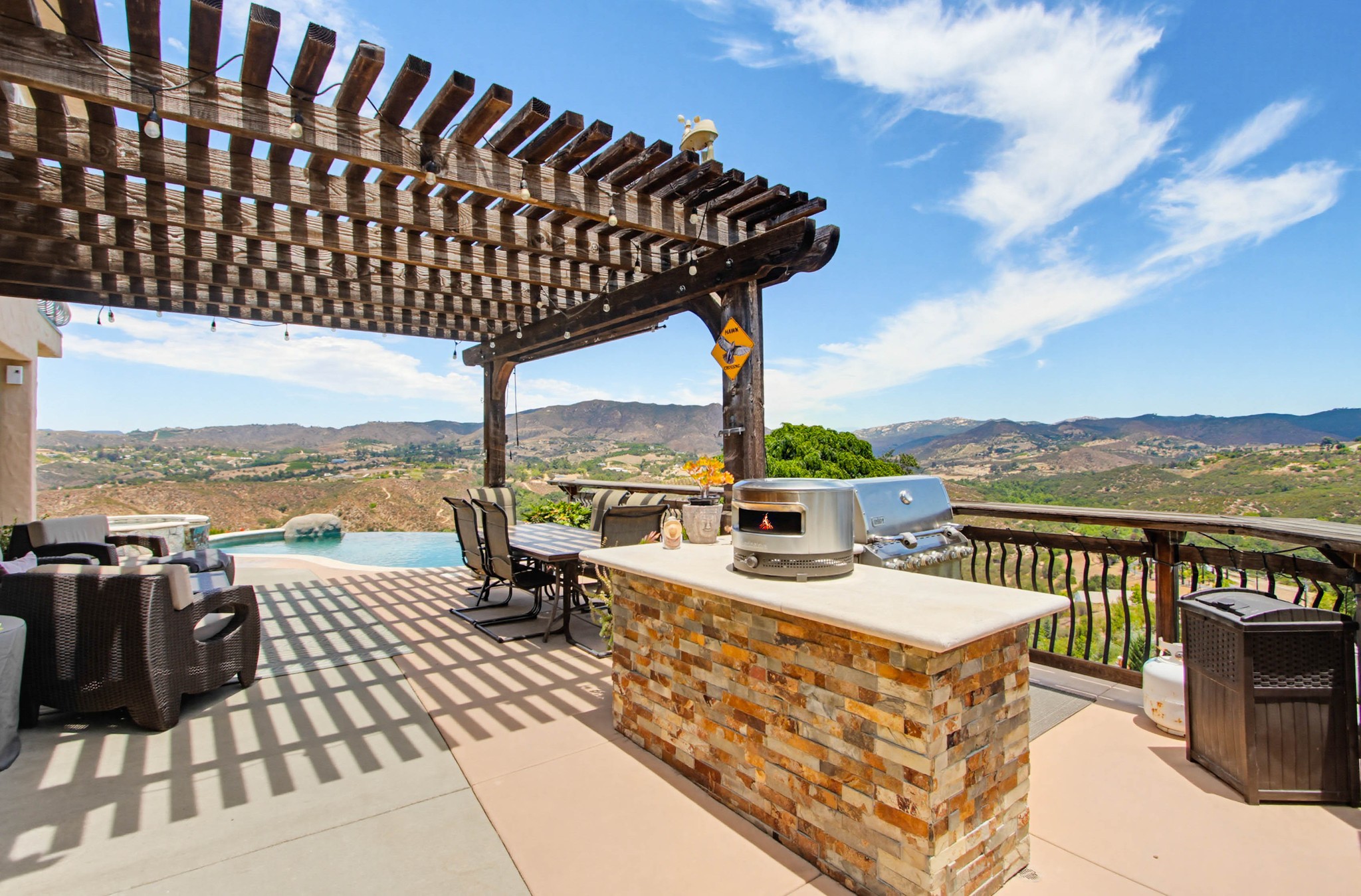 Virtual tour photo 57 of 73 for 1550 Knoll Park Ln