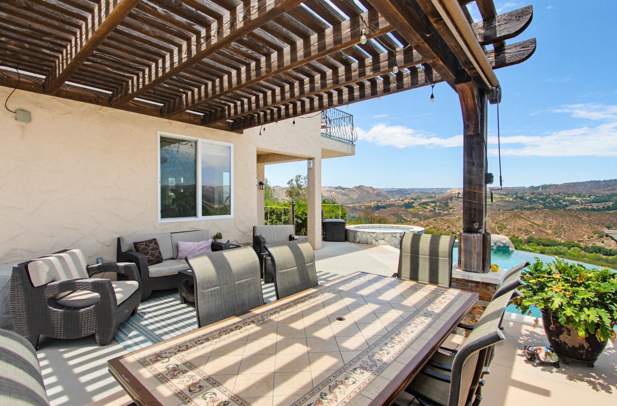 Virtual tour photo 60 of 73 for 1550 Knoll Park Ln