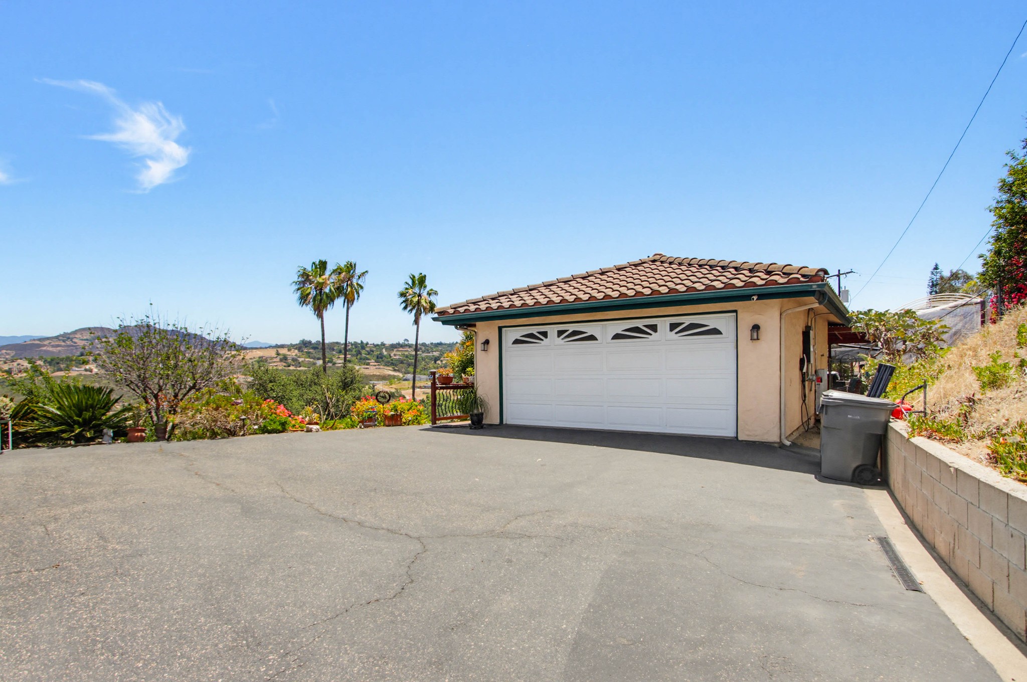 Virtual tour photo 68 of 73 for 1550 Knoll Park Ln