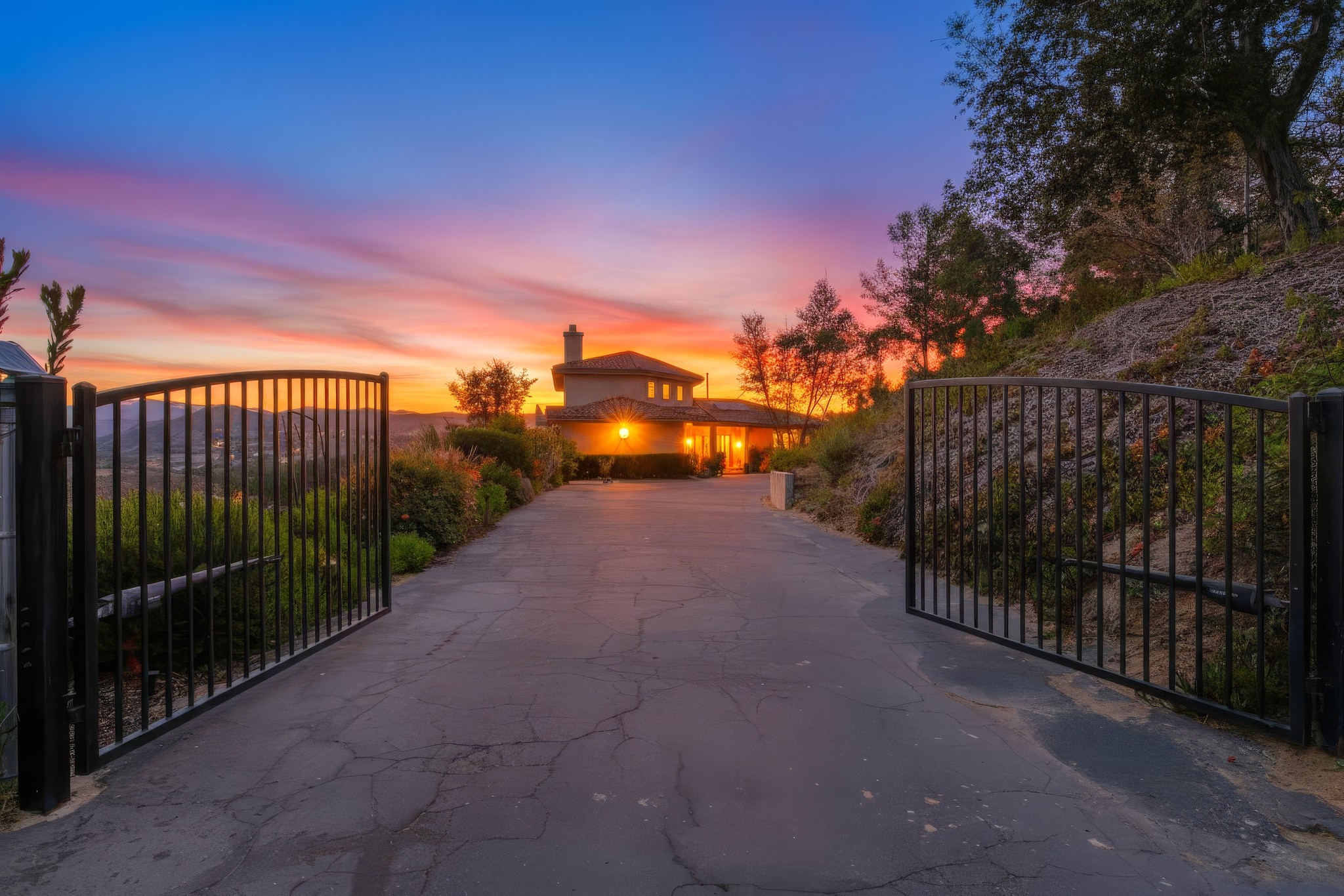 Virtual tour photo 71 of 73 for 1550 Knoll Park Ln