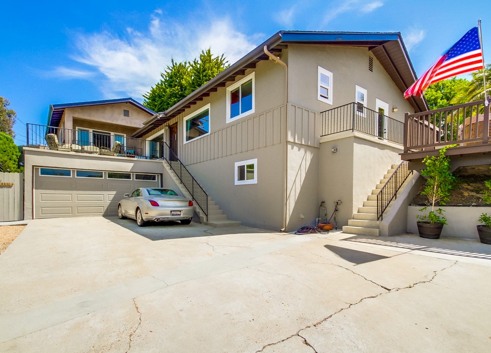 Virtual tour photo 5 of 74 for 1550 Monmouth Dr