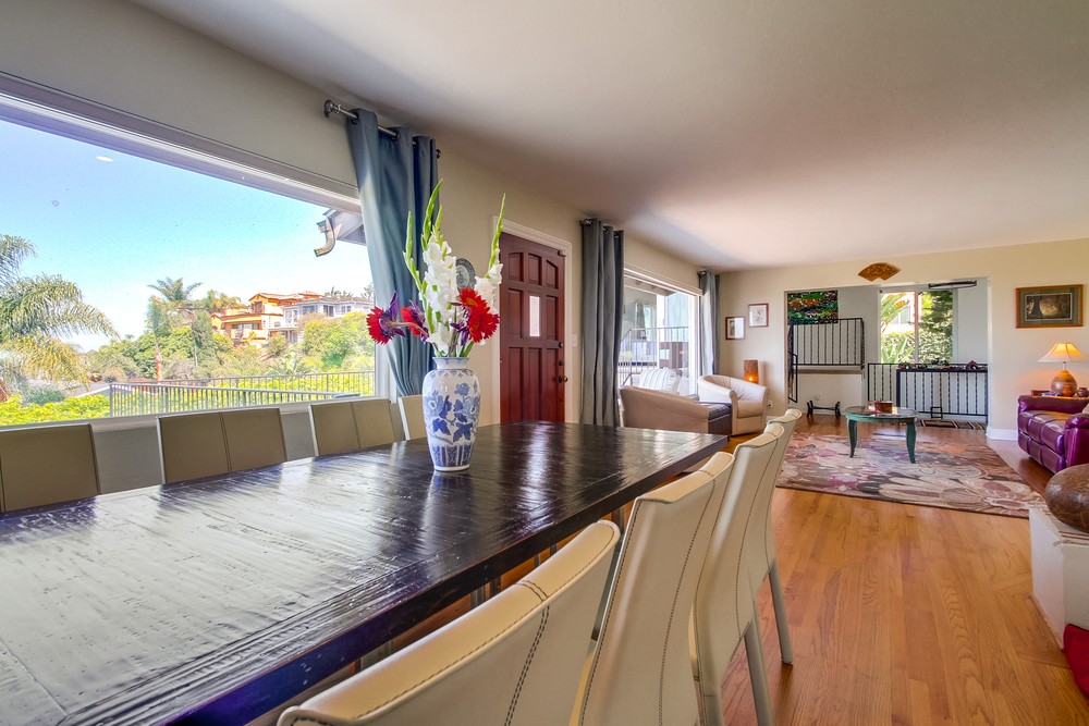 Virtual tour photo 12 of 74 for 1550 Monmouth Dr