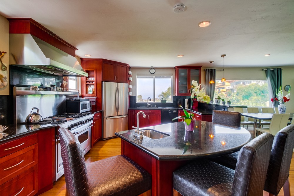 Virtual tour photo 13 of 74 for 1550 Monmouth Dr