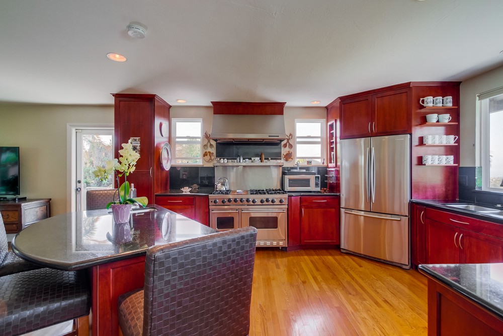 Virtual tour photo 14 of 74 for 1550 Monmouth Dr