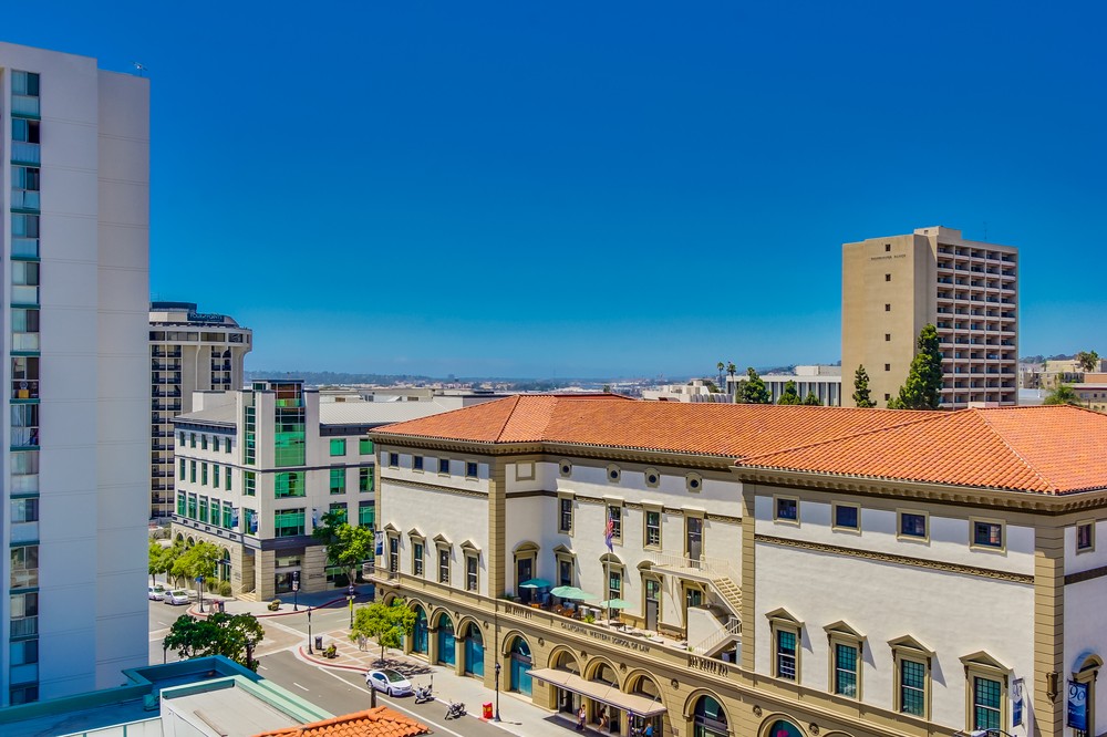 Virtual tour photo 10 of 45 for 1551 4th Avenue #808