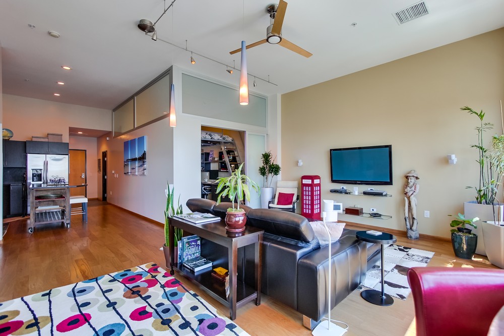 Virtual tour photo 18 of 45 for 1551 4th Avenue #808