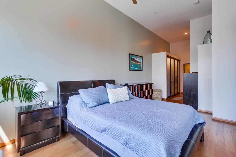 Virtual tour photo 33 of 45 for 1551 4th Avenue #808