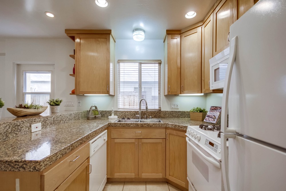 Virtual tour photo 21 of 59 for 1551 Felspar St