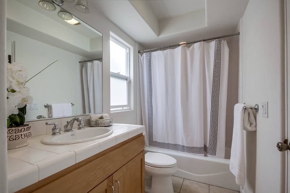 Virtual tour photo 32 of 59 for 1551 Felspar St
