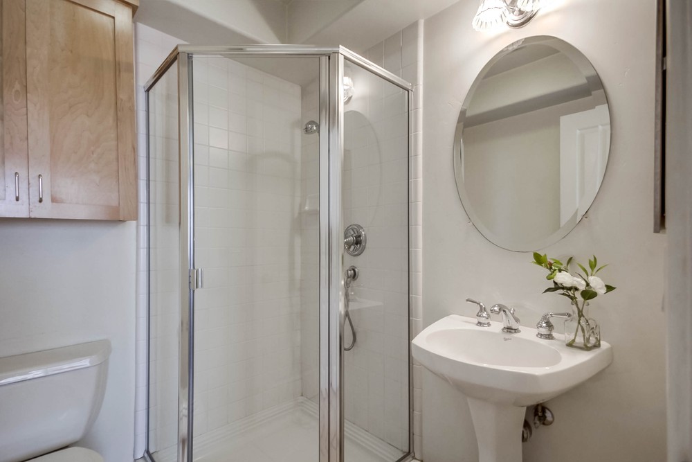 Virtual tour photo 50 of 59 for 1551 Felspar St