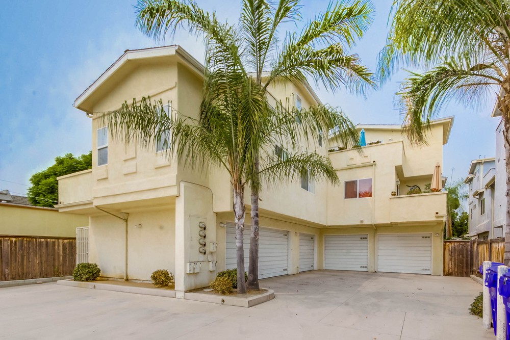 Virtual tour photo 58 of 59 for 1551 Felspar St