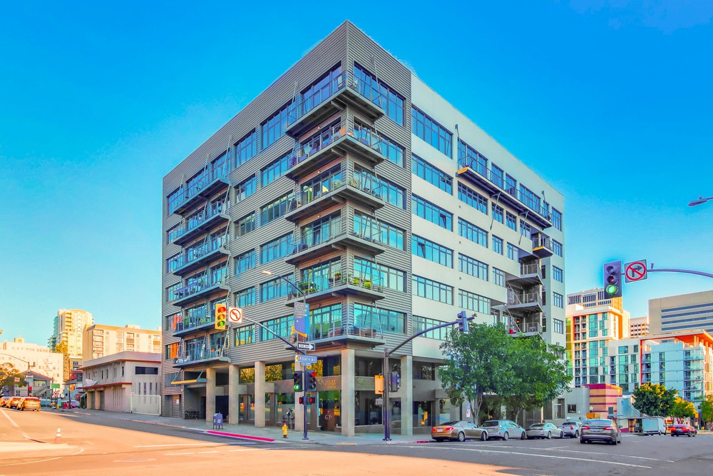 Virtual tour photo 74 of 92 for 1551 Fourth Ave