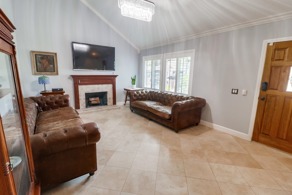 Virtual tour photo 10 of 53 for 15570 Paseo Jenghiz