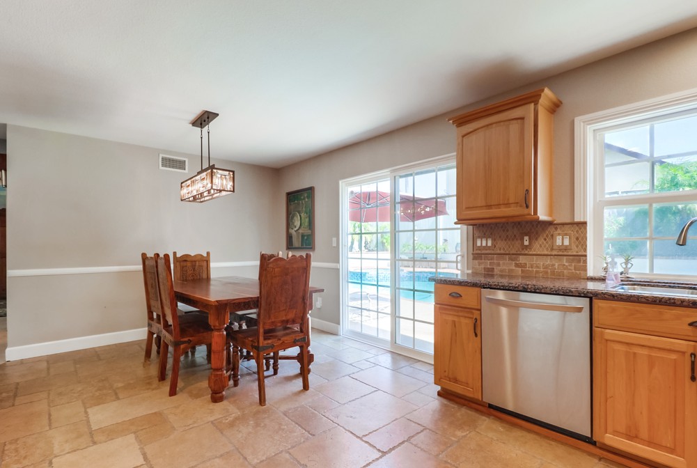 Virtual tour photo 13 of 53 for 15570 Paseo Jenghiz
