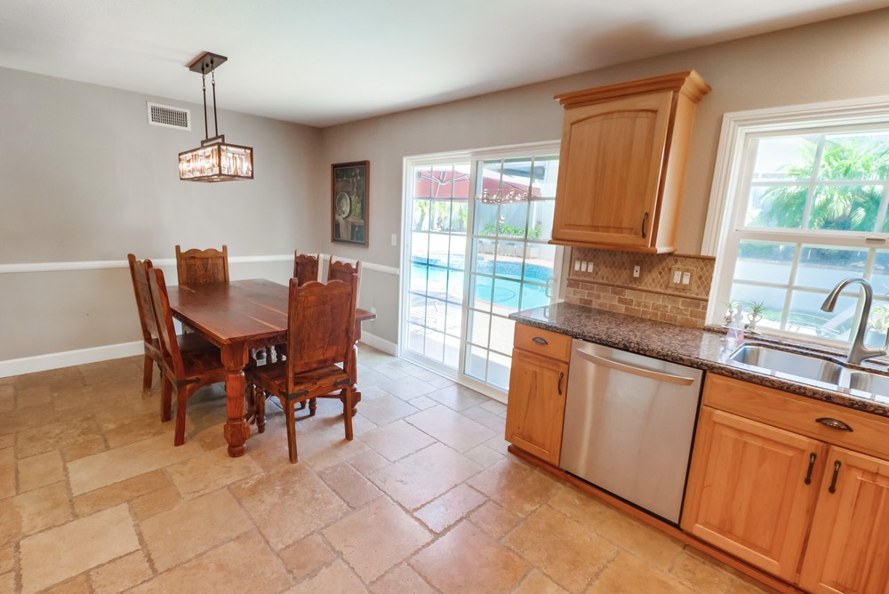 Virtual tour photo 14 of 53 for 15570 Paseo Jenghiz