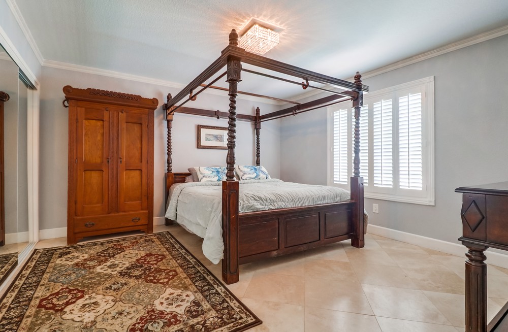 Virtual tour photo 21 of 53 for 15570 Paseo Jenghiz