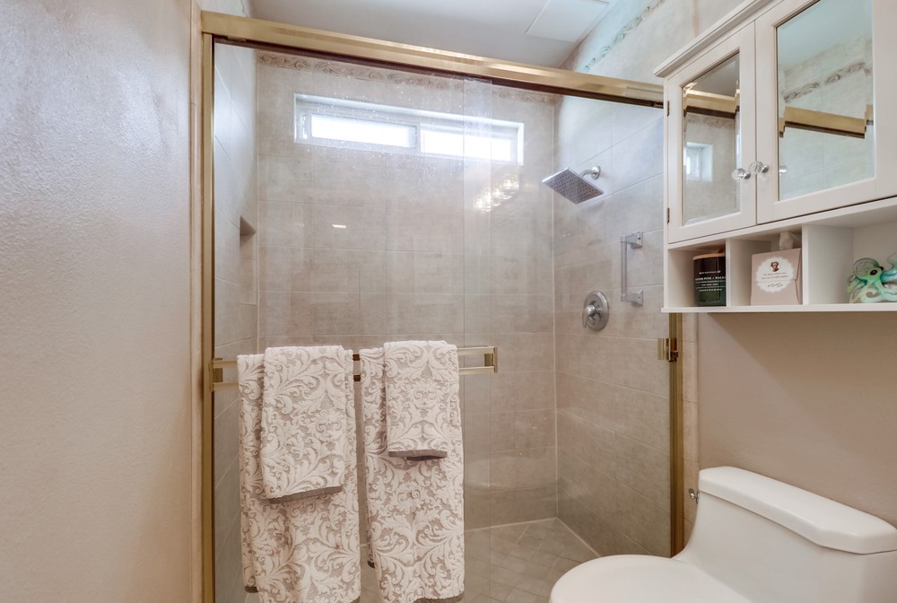 Virtual tour photo 25 of 53 for 15570 Paseo Jenghiz