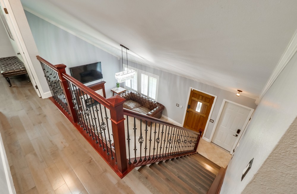 Virtual tour photo 27 of 53 for 15570 Paseo Jenghiz