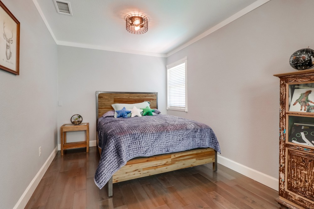 Virtual tour photo 30 of 53 for 15570 Paseo Jenghiz
